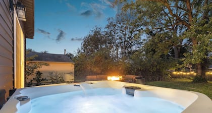The Luxe/Hot Tub/10 Min Keenland/12 Min Downtown/Fenced In Yard/ Pet Friendly