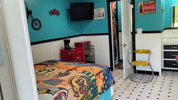 1 bedroom, WiFi, bed sheets