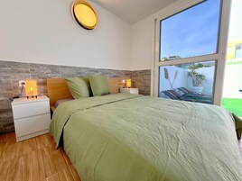 Bungalow Confort, vistas al mar | 1 dormitorio, escritorio, espacio para trabajar con un portátil