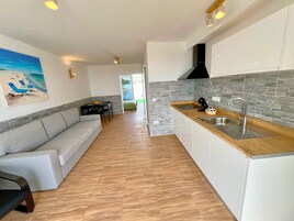 舒适平房, 海景 | 私人厨房 | 冰箱、烤箱、炉灶、意式浓缩咖啡机