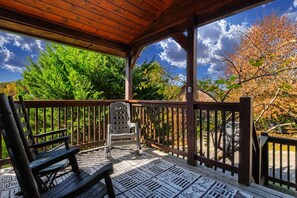 Property grounds - Starwood, Hot Tub, Mtn Views, $560 In tickets each paid day (Pigeon Forge)