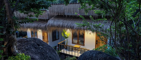 Comfort Studio, Balcony, Garden View | Terrace/patio
