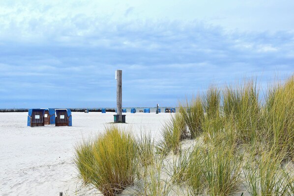 Sun-loungers - Dream vacation home NordseeStar with fireplace and lounge in Neßmersiel (Dornum)