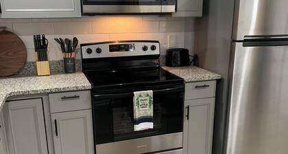 K's Cozy 3-bedroom home in welcoming Tuskegee