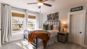 4 bedrooms, iron/ironing board, travel crib, free WiFi