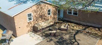 Country Charm, Scenic 4BR Farmhouse w/Fire pit