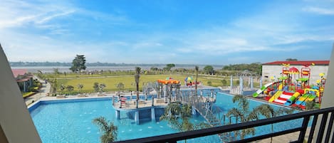 Phòng đôi Deluxe, ban công, quang cảnh sông | Quang cảnh ban công