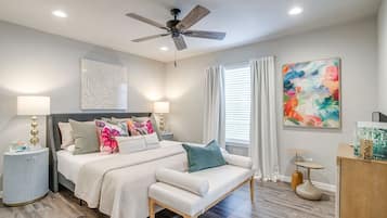 3 slaapkamers, een strijkplank/strijkijzer, gratis wifi, beddengoed