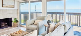Blue Horizon, Watch the sunset from this 3-bedroom Carlsbad condo