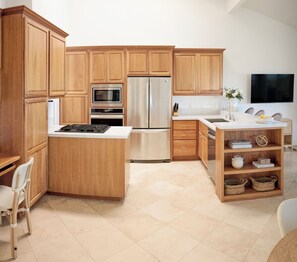 Micro-ondes, four, plaque de cuisson, lave-vaisselle