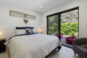 3 bedrooms, iron/ironing board, WiFi