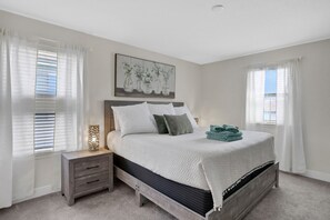 4 bedrooms, iron/ironing board, WiFi, bed sheets - NEW! 209MCV - Balmoral Resort (Haines City)