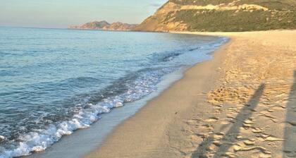 Vacation home in residence with swimming pool, near Lozari beach