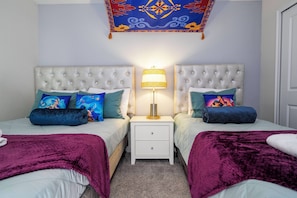 4 bedrooms, iron/ironing board, travel cot, WiFi - Cozy Decorated 4 BR with Pool and Lake View (Kissimmee)