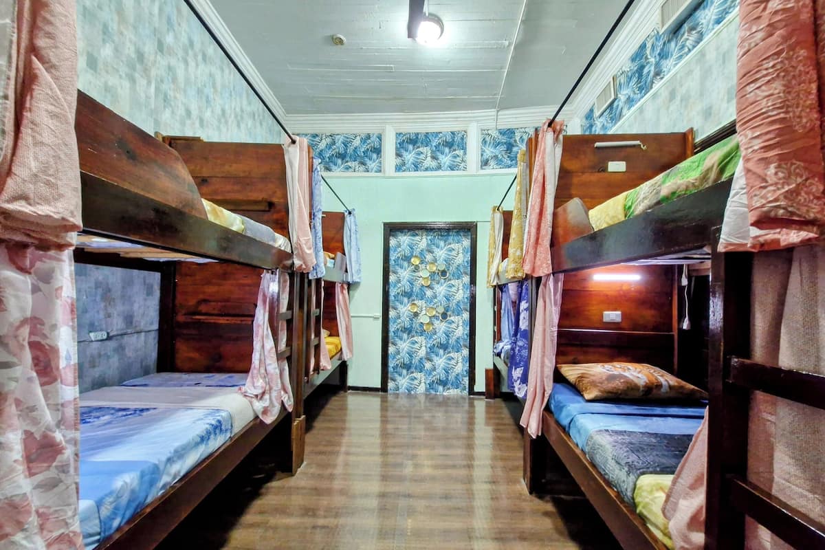 Dormitorio compartido básico | Wifi gratis