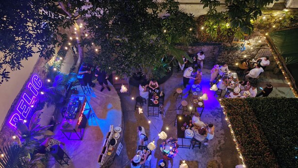 Sınıflandırılmamış resim, 35 üzerinden 1, düğme