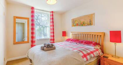 South Lodge - UK48318