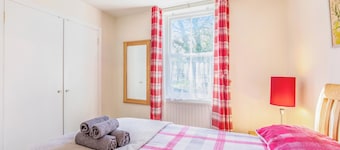 South Lodge - UK48318