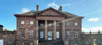 South Lodge - UK48318