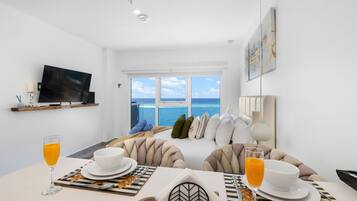 Fer et planche à repasser, Wi-Fi gratuit, draps fournis