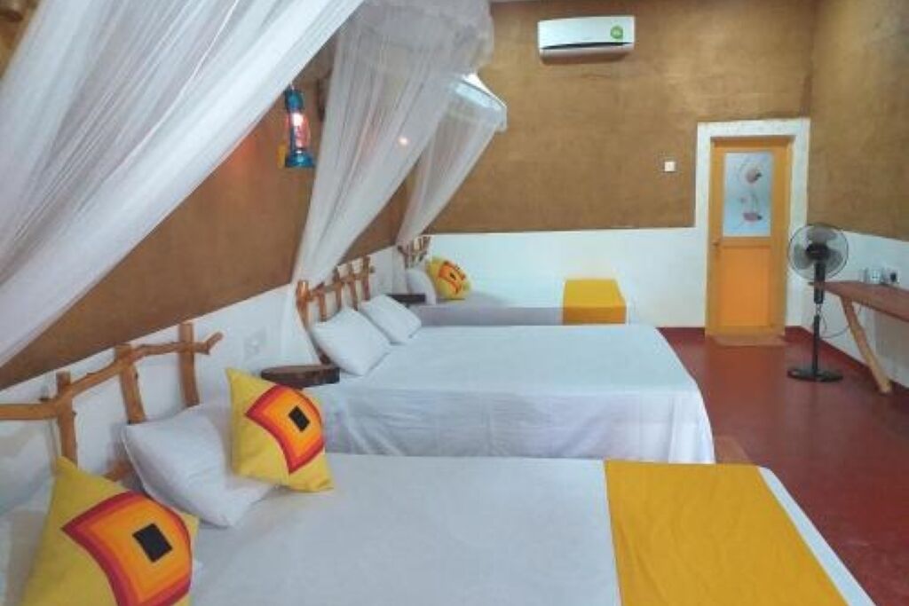 1 chambre, bureau, fer et planche à repasser, Wi-Fi gratuit