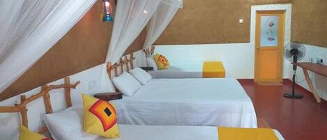 1 bedroom, desk, iron/ironing board, WiFi