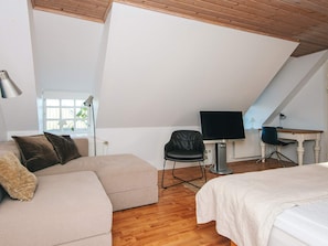 House | Interior - Hotel Fanobad Near Beach (Fano)