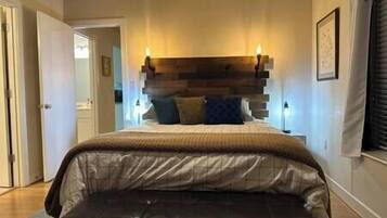 1 bedroom, desk, iron/ironing board, free WiFi