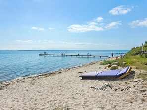 House | Water view - 6 Person Holiday Park Home in Hesselager (Hesselager)