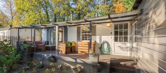 Chalet with Fireplace in the Heart of Veluwe