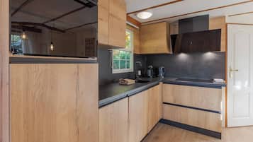 Frigorifero, microonde, forno, lavastoviglie