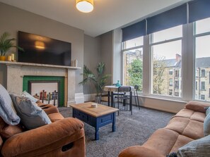 TV - Wonderful West End - Pass the Keys (Glasgow)