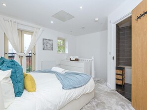 2 Schlafzimmer, Bügeleisen/Bügelbrett, kostenloses WLAN, Bettwäsche