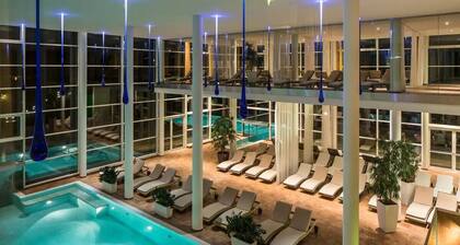 Whirlpool Suite Amadeus for an Unforgettable Holiday