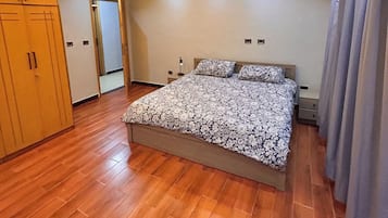 3 bedrooms, WiFi, bed sheets