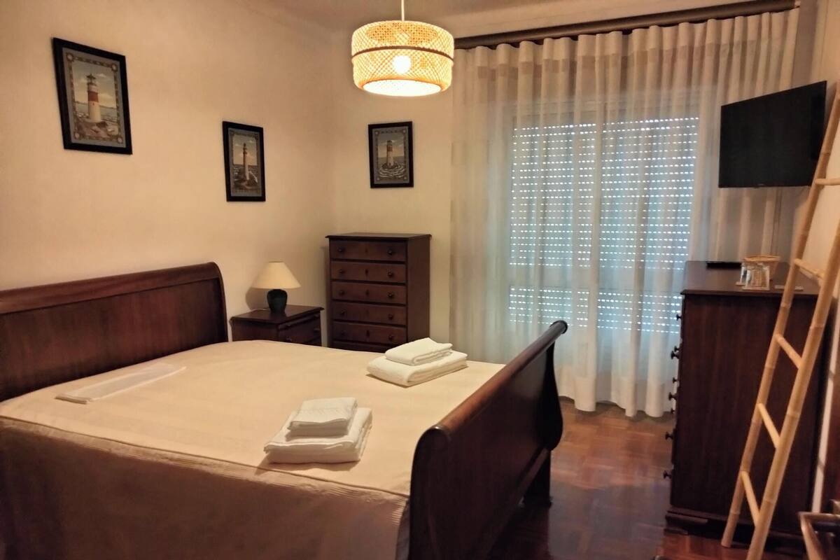 Standard Double Room, Balcony, Garden View | Free WiFi, bed sheets