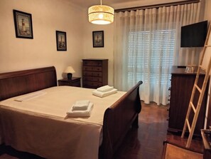 Standard Double Room, Balcony, Garden View