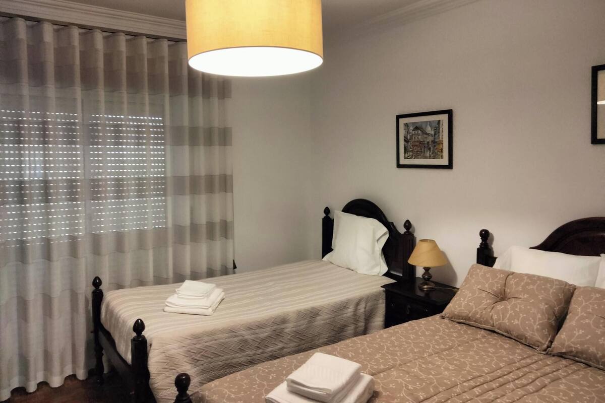 Standard Triple Room, Balcony, Garden View | Free WiFi, bed sheets