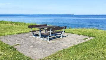 House | Outdoor dining