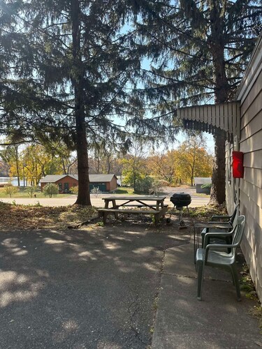 Woodlands Retreat next to the Mississippi River