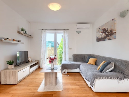 Comfortable House With Private Swimming Pool