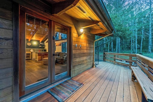 Wine Country Retreat- Privacy-Spa/Pool/Games