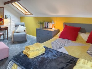 1 bedroom, bed sheets