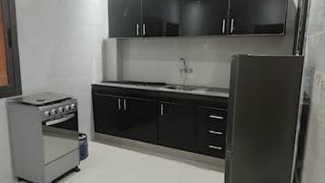Căn hộ phong cách cổ điển | Bếp riêng | Lò vi sóng, bếp nấu