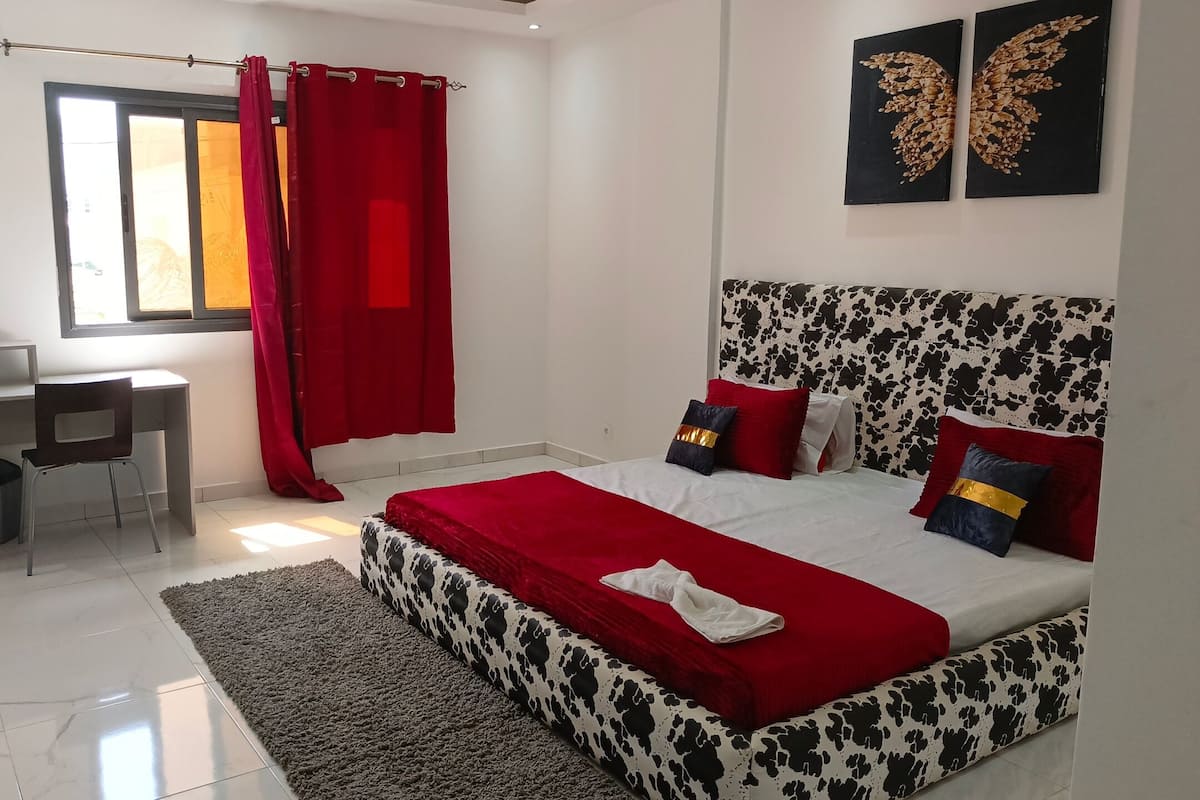 Appartement Classique | Espace de travail pour ordinateur portable, Wi-Fi gratuit