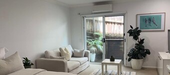 Cozy studio with private entrance & ensuite