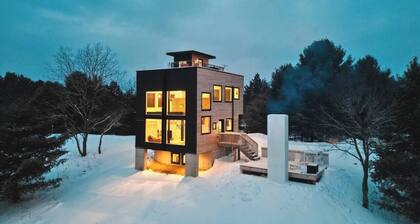 Lakeside Loft, Roof Deck + Sauna