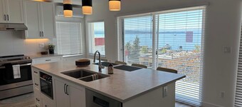 Newly Renovated. Spectacular ocean view with gourmet kitchen.