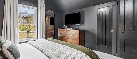 1 bedroom, desk, iron/ironing board, free WiFi