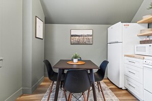 Dining - Troy House Upstairs Level | Cozy and Chic (Troy)